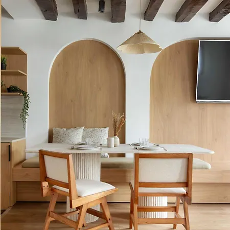 Refurbished - 2br 6p - Chatelet Appartement Parijs